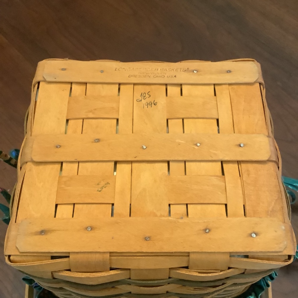 Longaberger 1996 Hostess Only Remembrance Basket - Picture 5 of 6